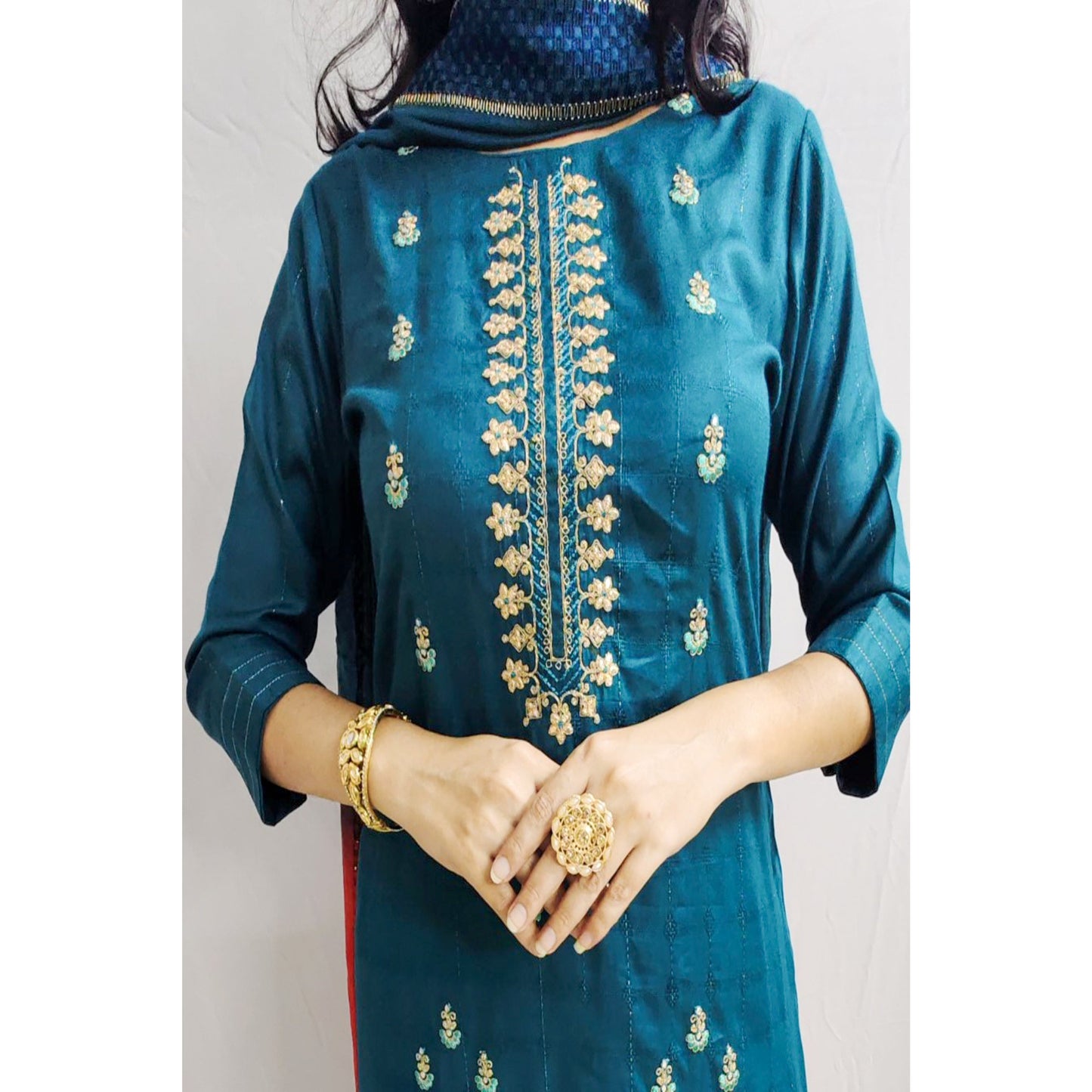 Taamasi Embroidered Suit Set