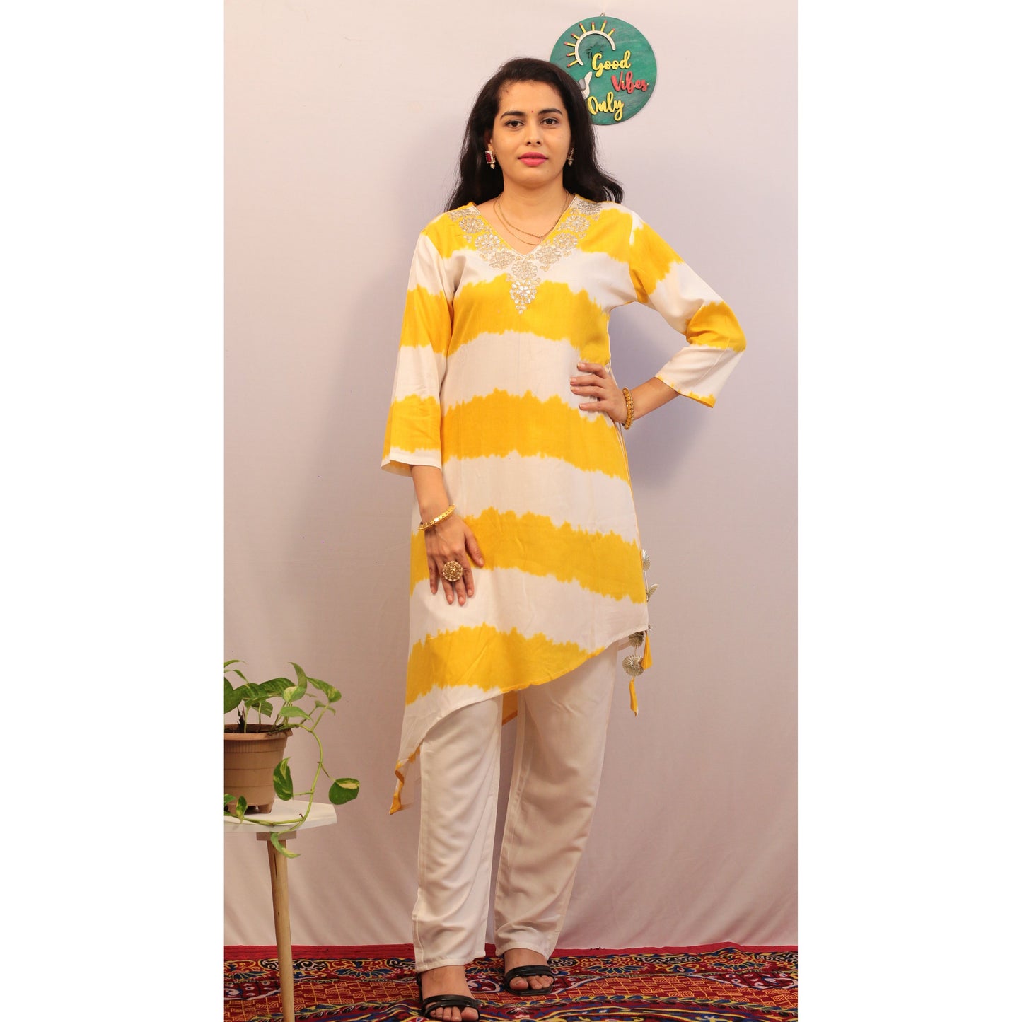 Devi Kurti Pant Set
