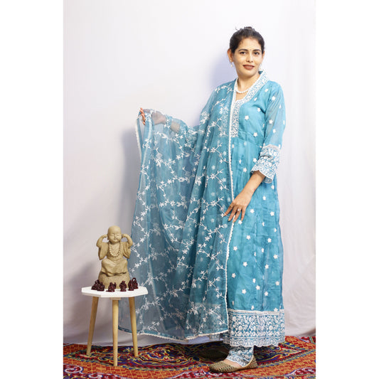 Neela Embroidered Suit Set