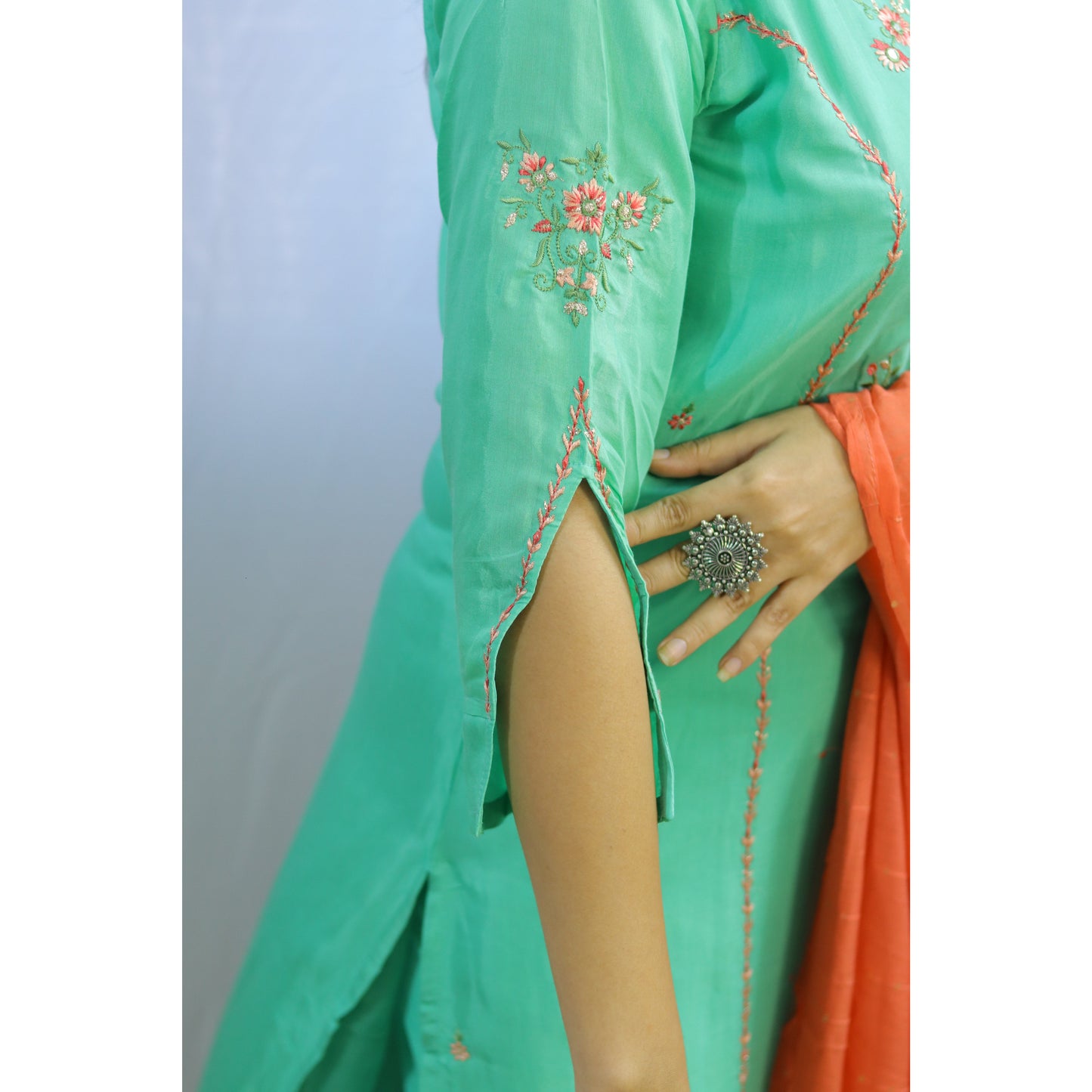 Grishma Embroidered Suit Set