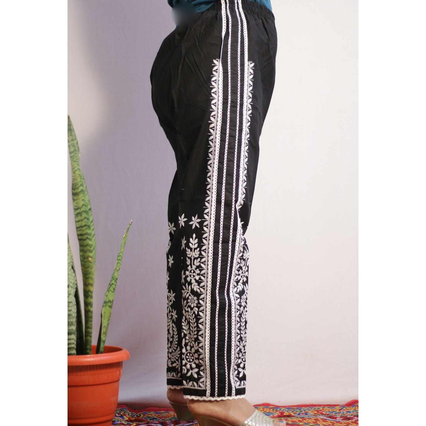 Black Four Lace Embroidered Pant