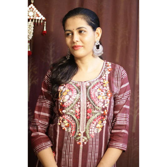 Inaaya Wine Kurti
