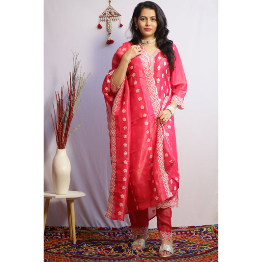 Arkiya Pink Suit Set