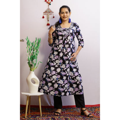 Yukti Black Embroidered Kurti Pant Set