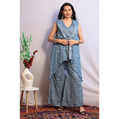 Inaaki Blue Embroidered Kurti Pant Set