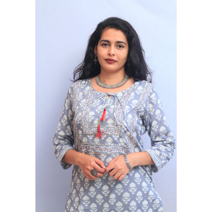 Gamya Grey Embroidered Kurti Pant Set