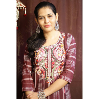 Inaaya Wine Kurti