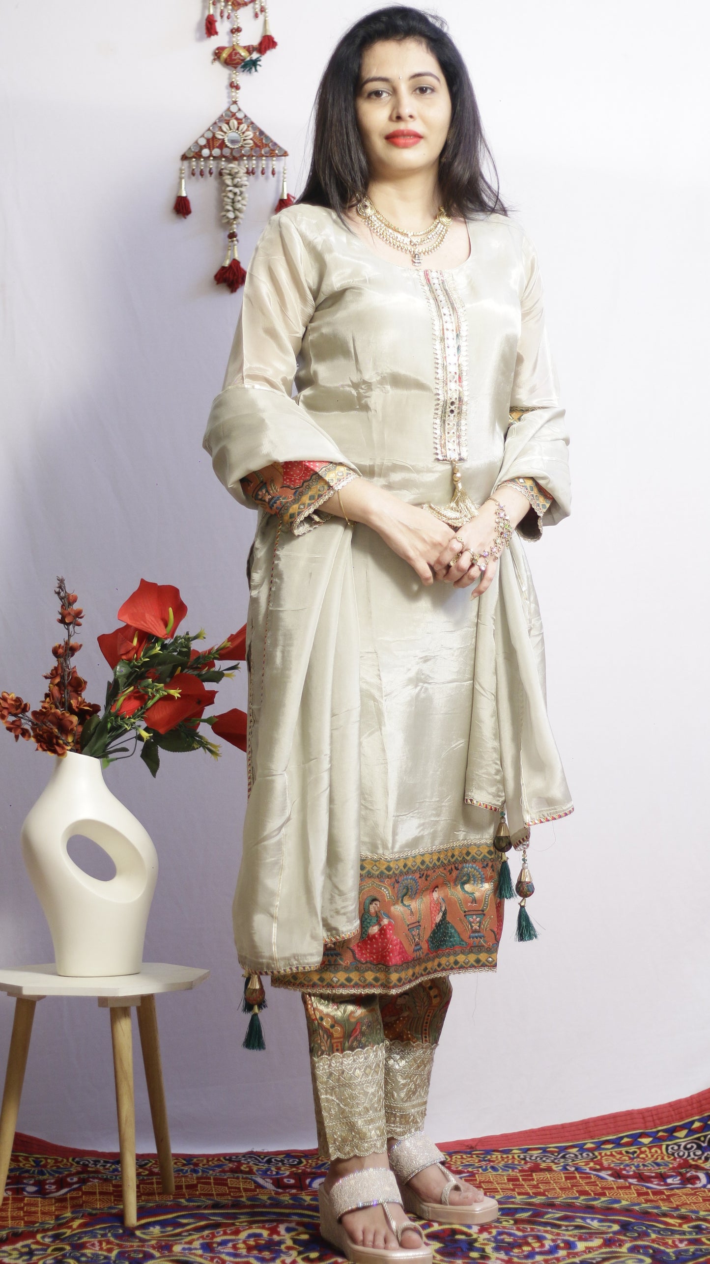 Aarohi Ivory Suit Set