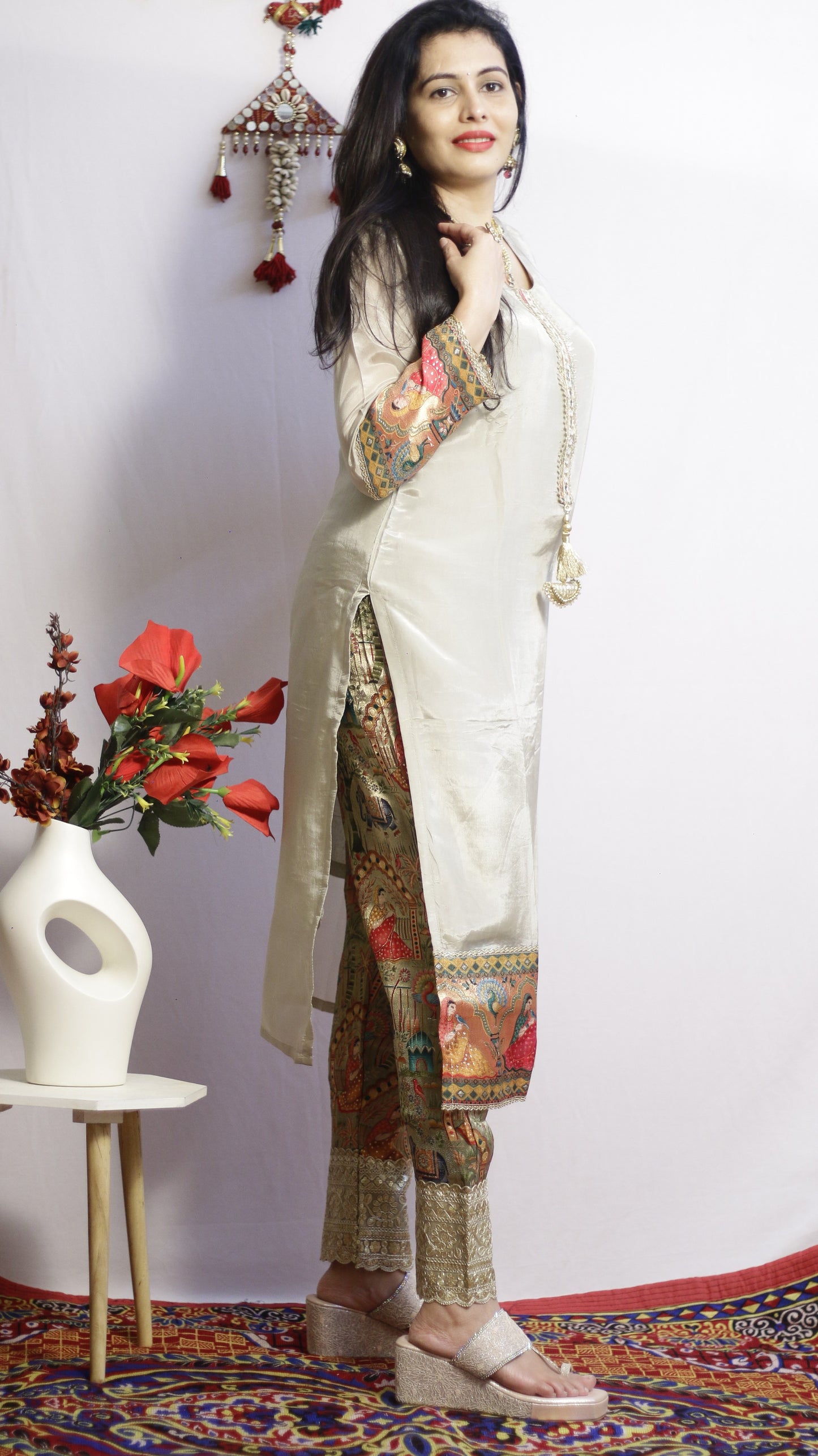Aarohi Ivory Suit Set