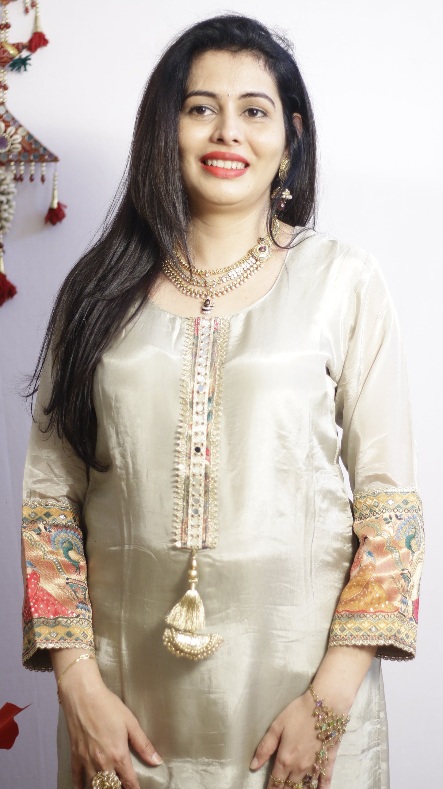 Aarohi Ivory Suit Set