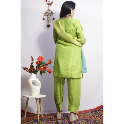 Vihana Green Suit Set