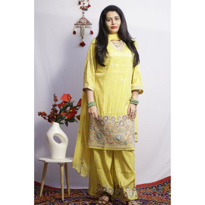 Kiyana Yellow Suit Set