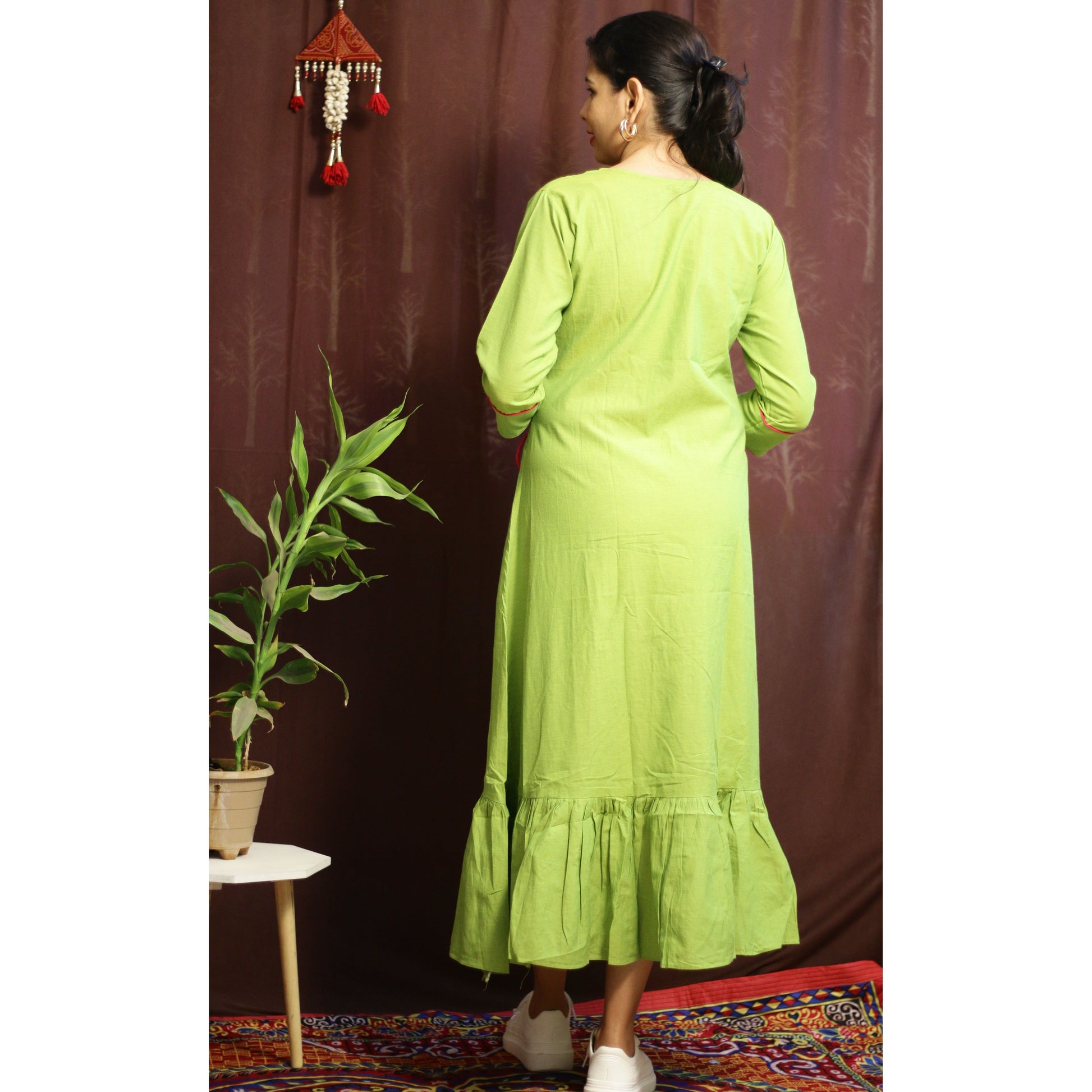 Swan Green Dress Sacche Dhaage Fashion Swan Green Dress Sacche Dhaage Fashion